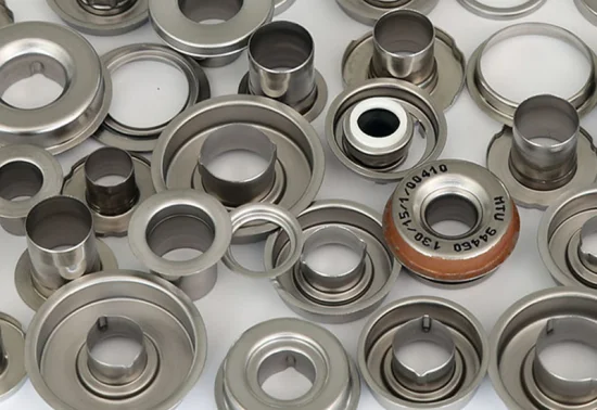 El troquel estampador de acero inoxidable modificado para requisitos particulares 316 parte el metal que sella las piezas